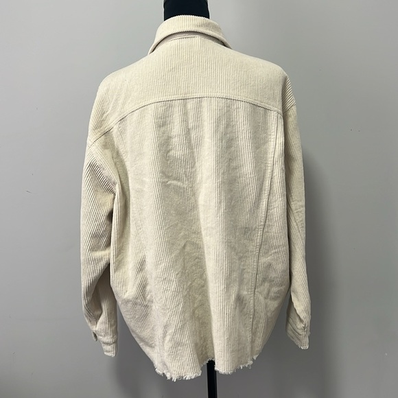 GeeGee Women’s Cream Corduroy Jacket With Pockets size Medium - Picture 3 of 5